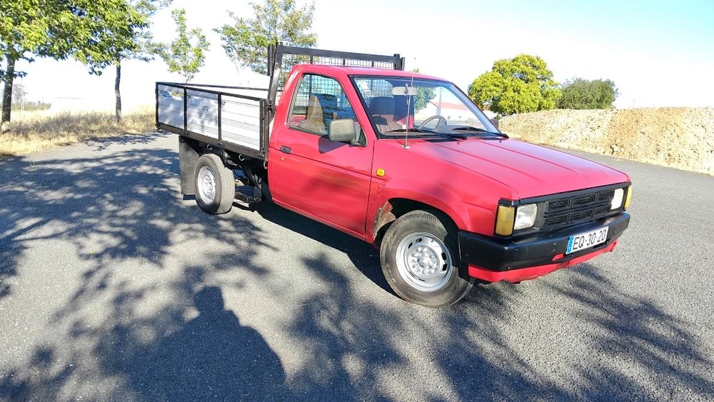 Nissan pick up 4x2 3 lugares