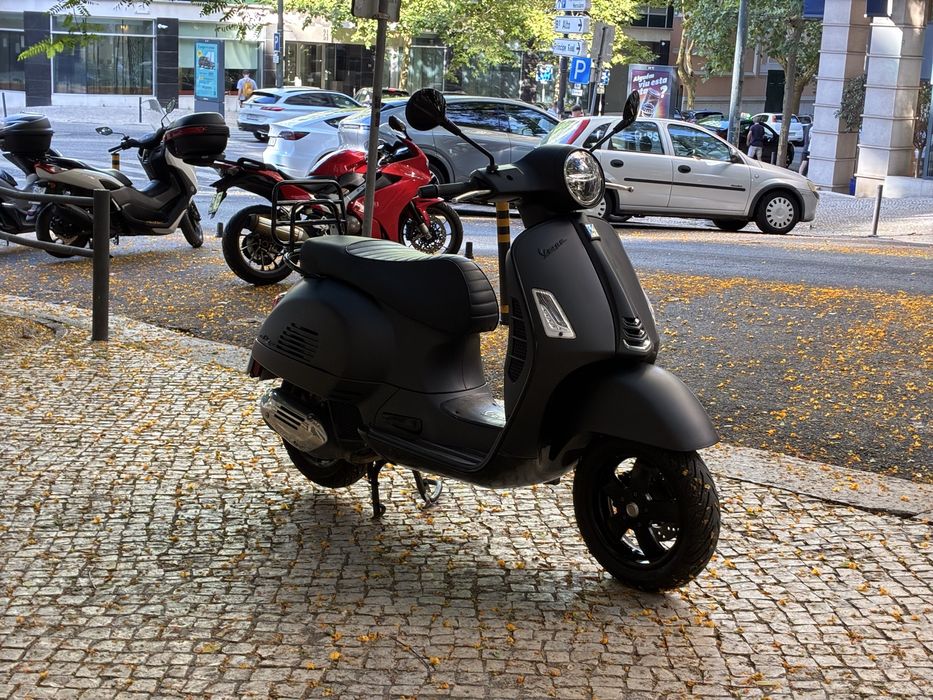 Vespa GTS 125 Notte ABS ESP com 40.000 km