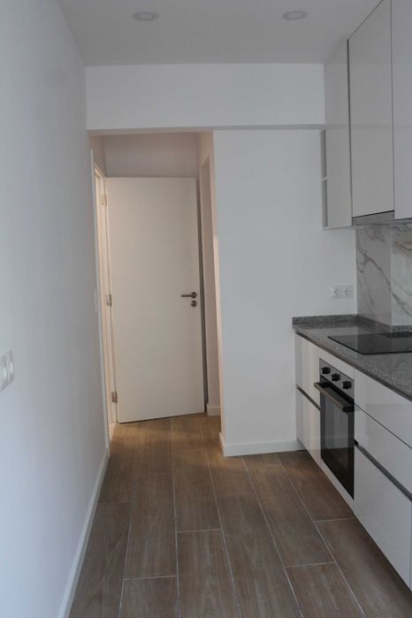 Apartamento T2 Muito Central Sacavém