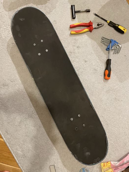 Skateboard deska deskorolka 8.25” + independent + dwa zestawy kół