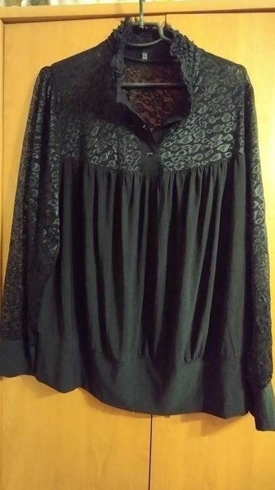 Блуза нарядна! Чорна великого розміру!!! Розмір 62-64! Нова!: 200 грн ...