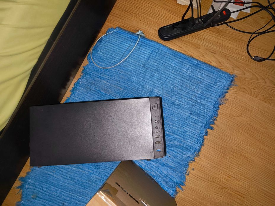 ATX Nox Infinity Omega RGB, em preto