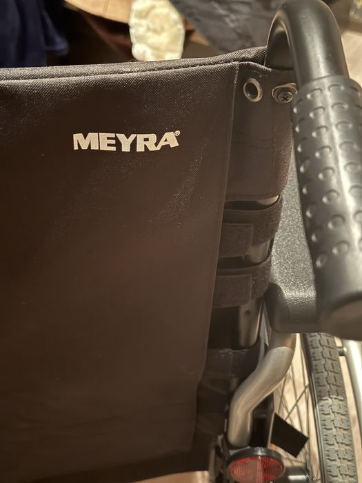 Коляска инвалидная