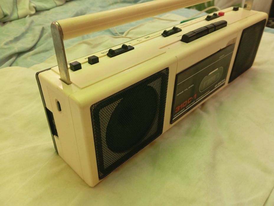 Магнитофон антикварный Весна 310С-1.