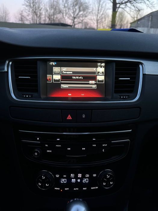 Пежо 508 RXH (підвищений комфорт)