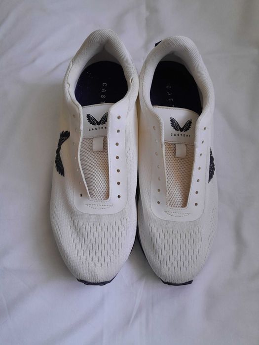 Sprzedam Castore Retro Mens White Running Shoes