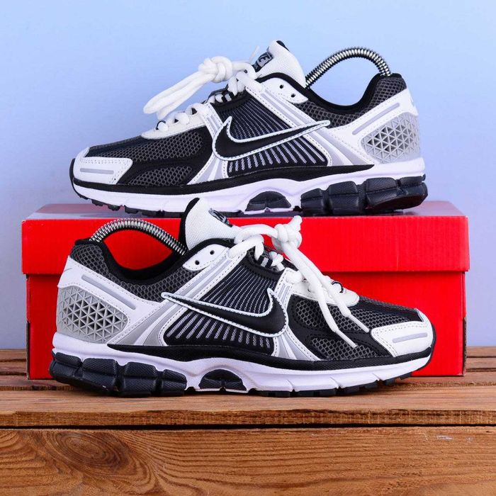 (2381) Акція! Кросівки Nike Zoom Vomero 5 сірі з чорним і білим (37-41) найк найки В'єтнам