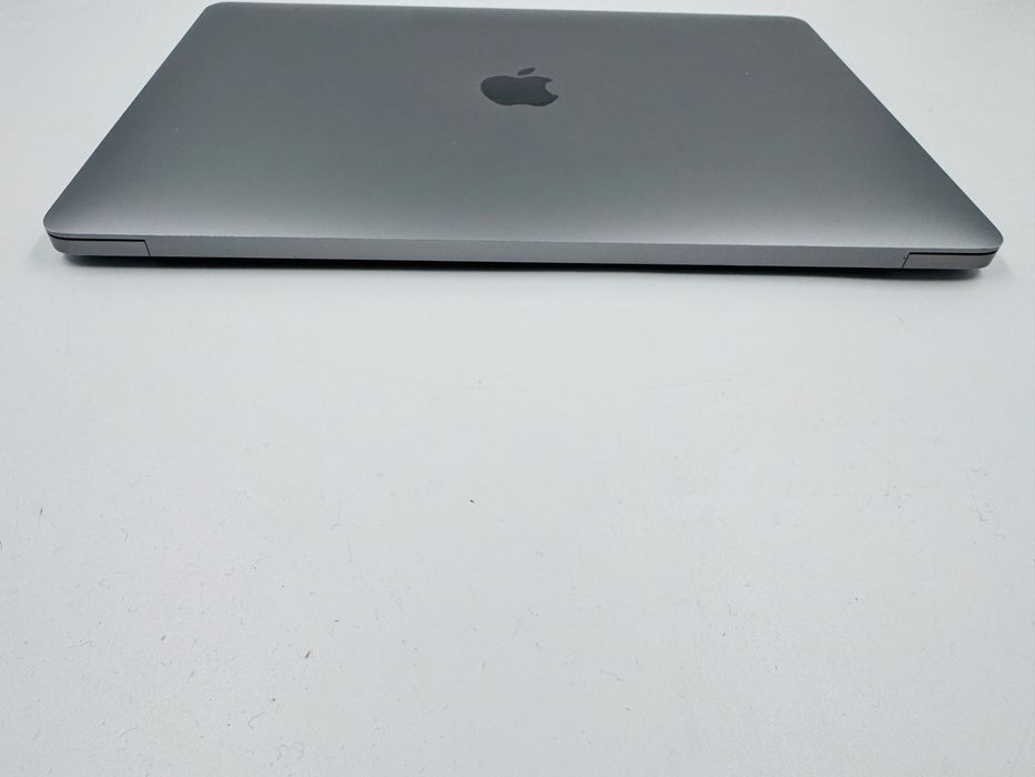Apple MacBook Pro 13 2020 M1 16GB RAM 256GB SSD Space Gray IL7691
