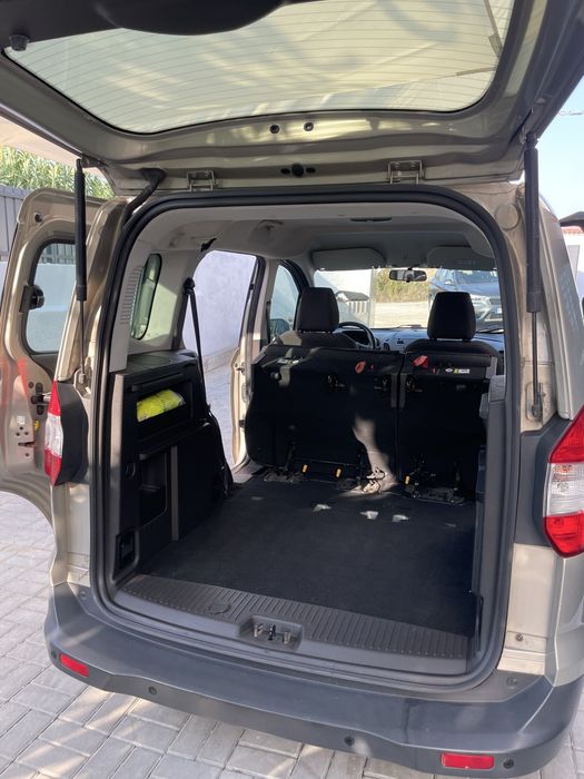 Ford Tourneo courier 1.5 d