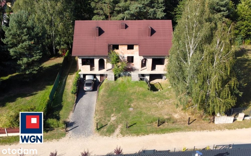 Bliźniak do wykończenia w cichej okolicy