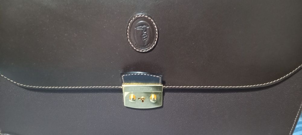 Mala executiva em pele Trussardi
