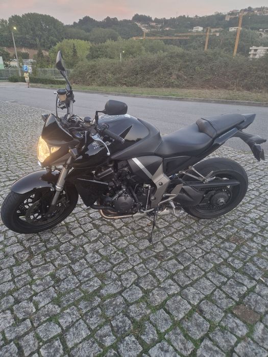 Honda CB 1000R Preto integral - como nova