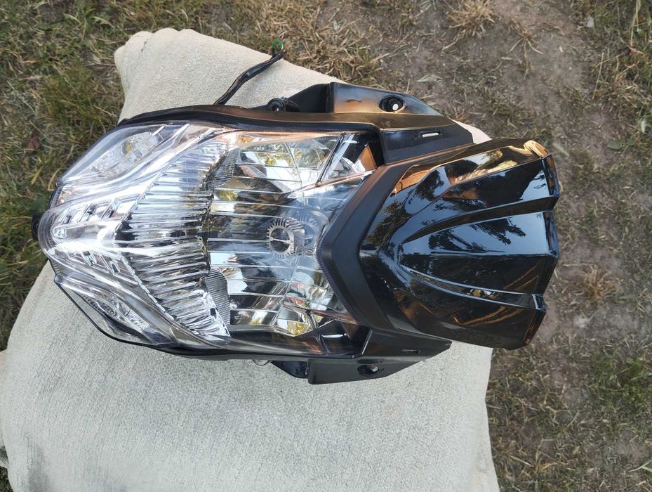 Передня фара на Spark sp200 r20