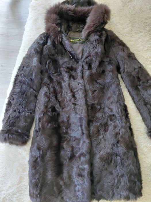 Продам шубку S козлик з капішоном