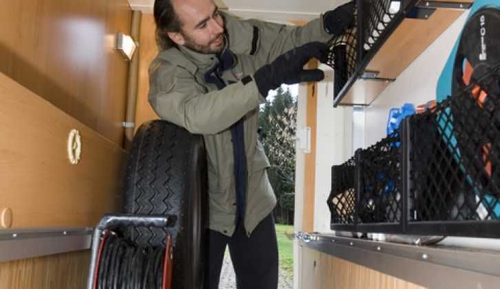 MotorHome Autocaravana Integral HYMER 2.8 campervan camping car 5 Pax