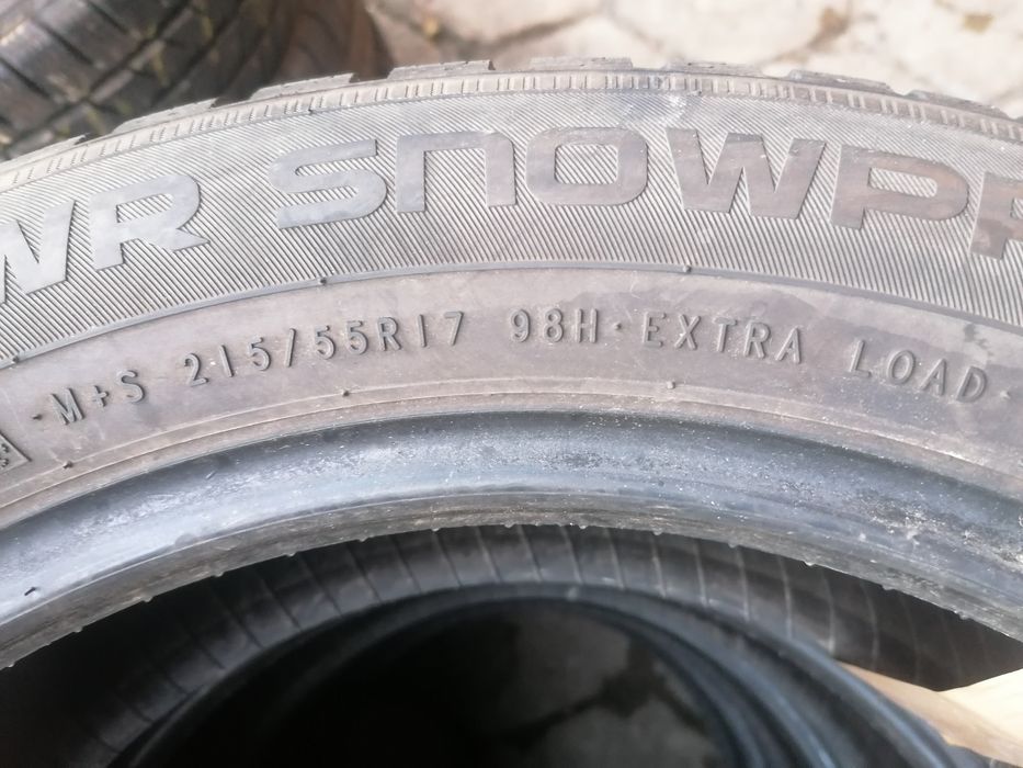 215/55/17 Nokian 2024 rok zimowe