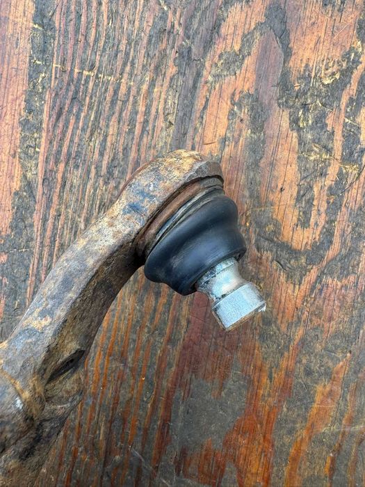 przod lewy dolny wahacz zawieszen BRP can am can-am outlander renegade