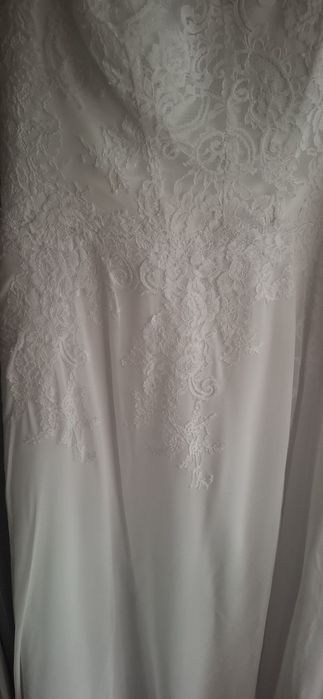 Suknia ślubna bardzo długa plus size
