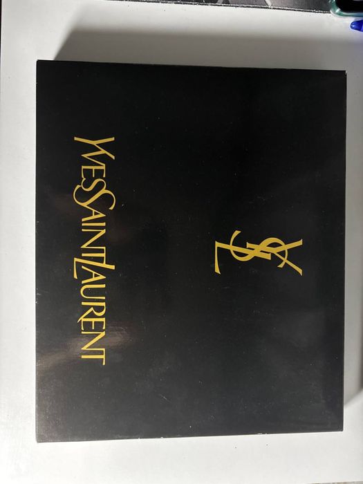 Набір шкарпеток Yves Saint Laurent (YSL) | 3 пари в кейсі | Japan Deadstock