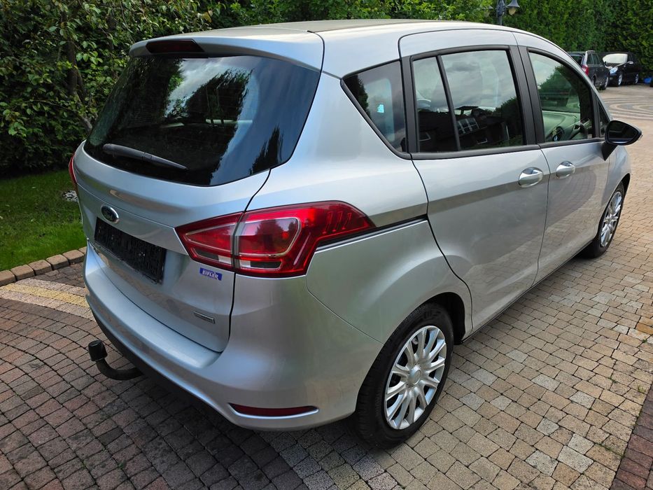 Ford B-MAX Super Stan !!