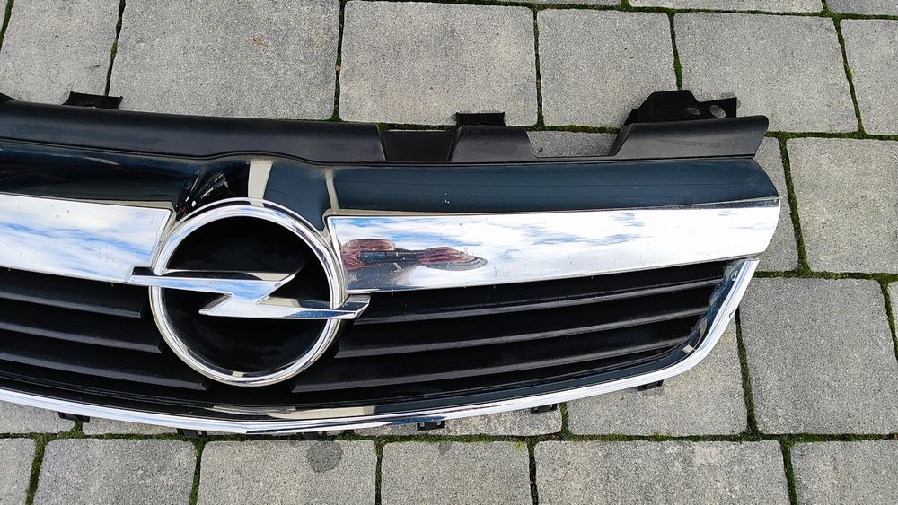 Atrapa grill Opel Zafira B 05-14 Oryginał