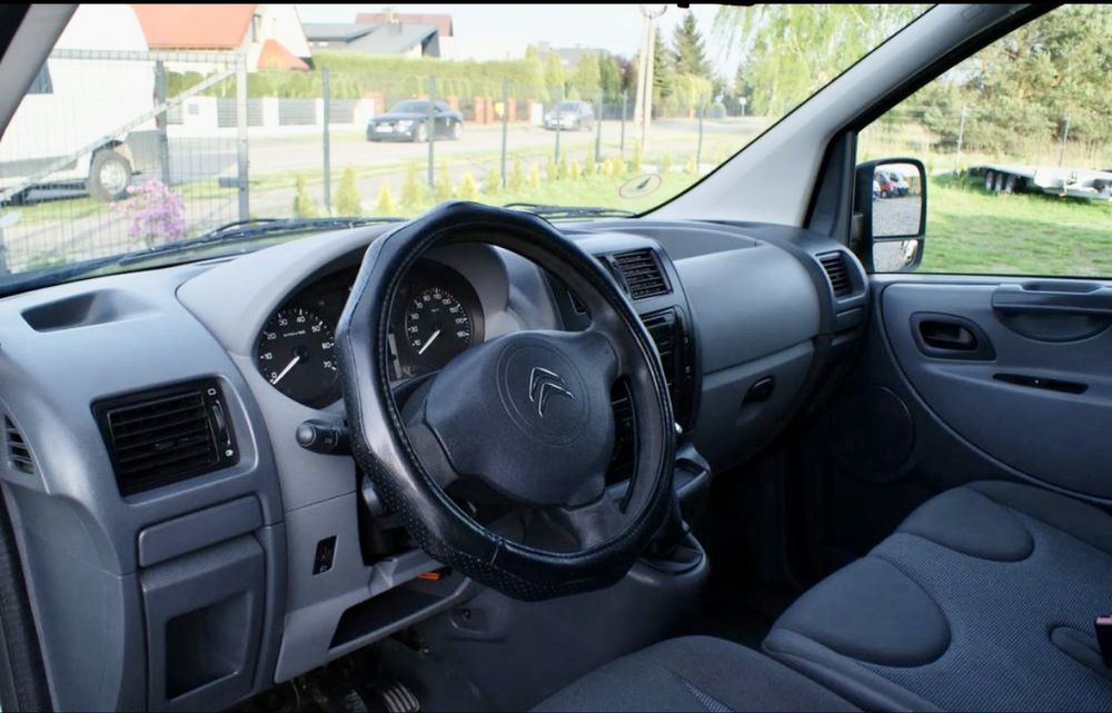 Najtanszy Bus bez limitu kilometrów. Faktura. Wynajem 7 dni w tygodniu