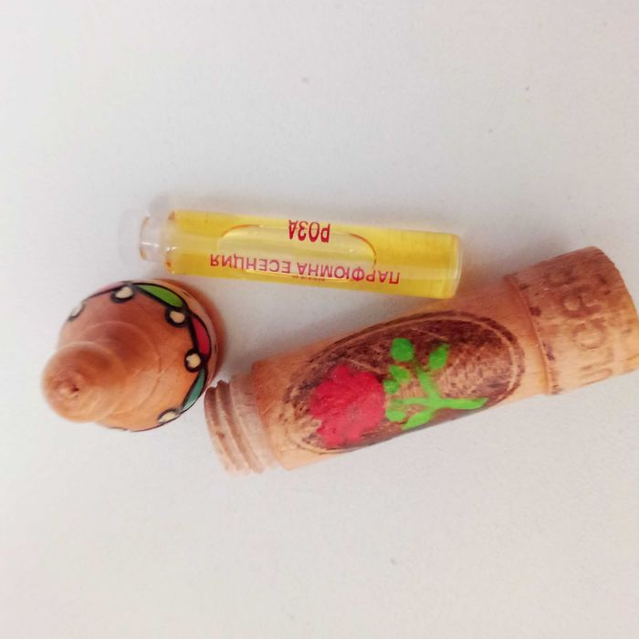 Парфюмна есенція "Роза"