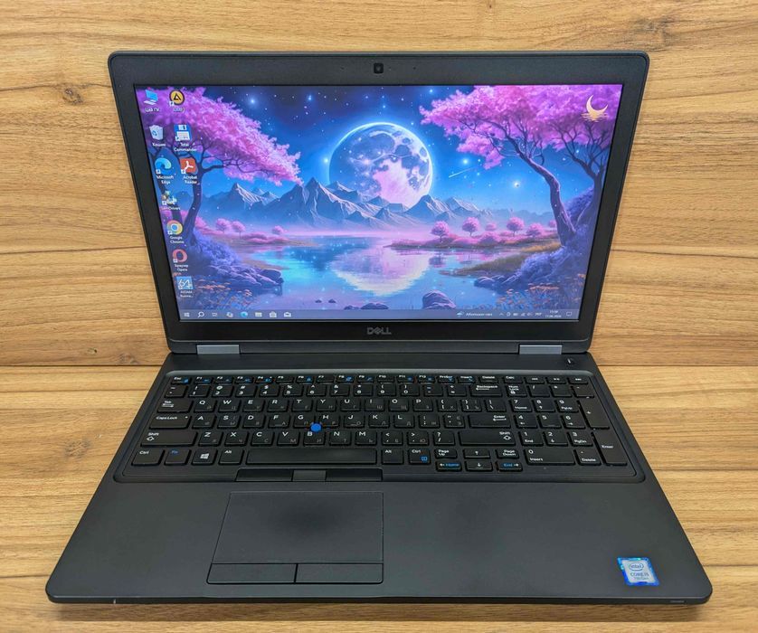 4038/Dell Latitude 5590/15,6"/Intel I5-7300U/256 GB SSD/RAM 8 GB/