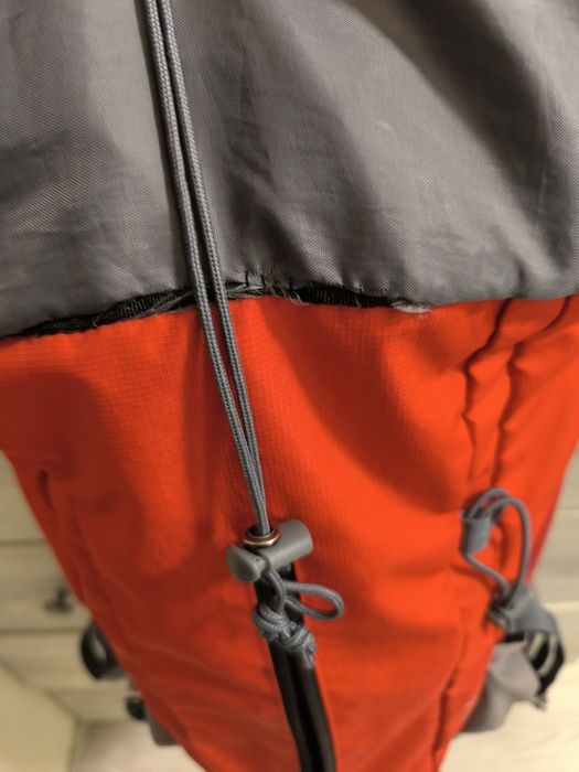 Рюкзак каркасна спинка Salewa active 22