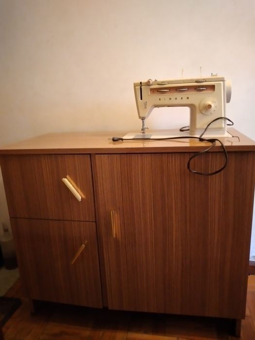 Máquina Costura Singer