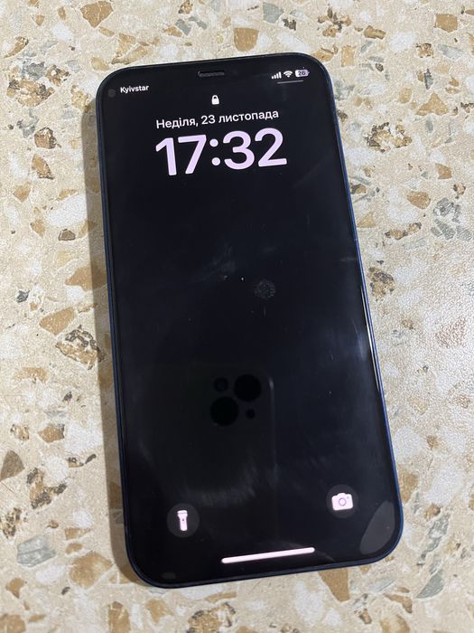 Продам айфон 12/256