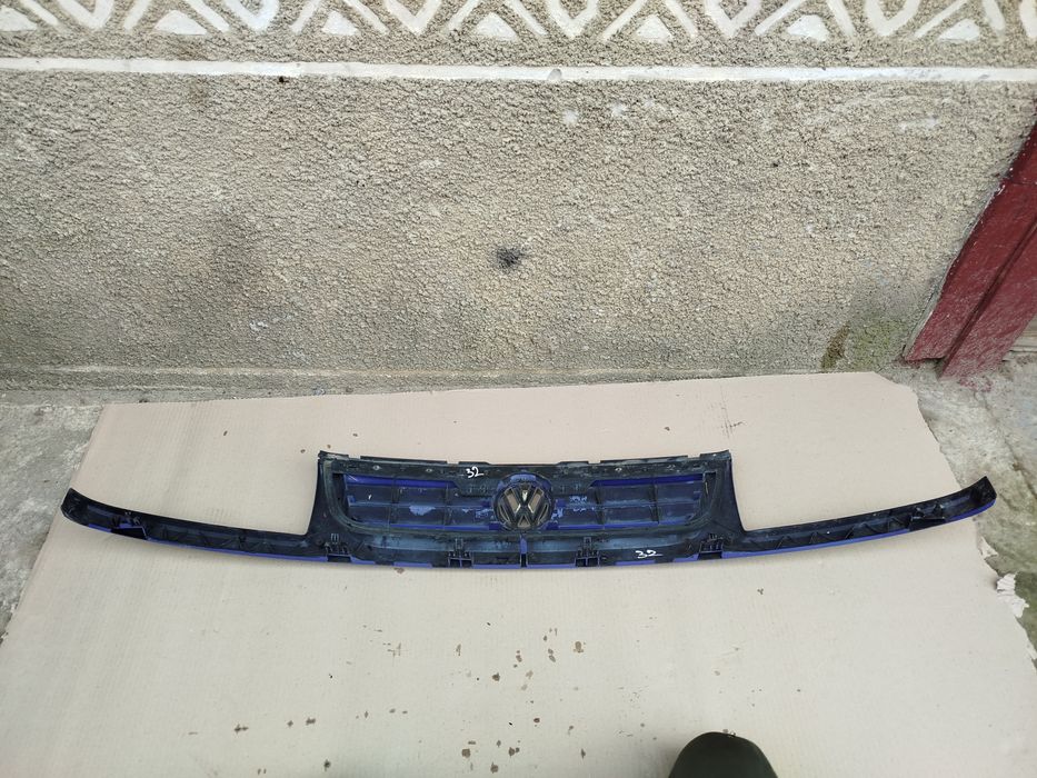 Решітка VW T4 Vento Audi 80 B4 решотка Фольксваген т4 венто ауді 80