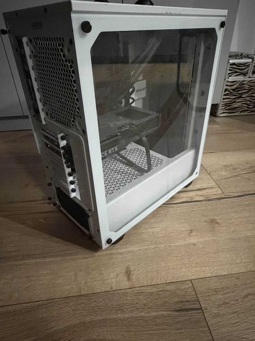 Komputer Stacjonarny RTX 4070 / I5 13600K / 32GB RAM / SSD 2TB