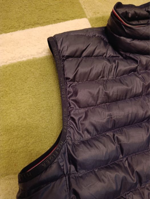 Безрукавка,куртка Tommy Hilfiger