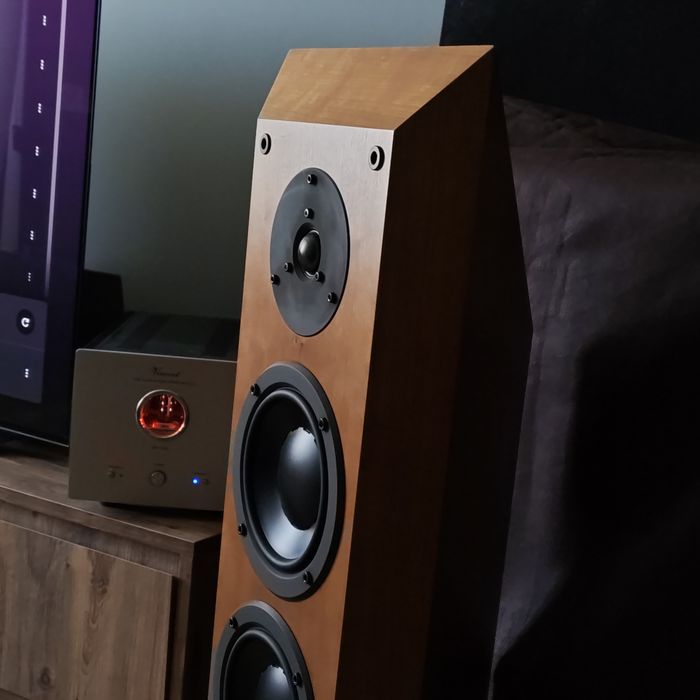 Dynaudio Facette