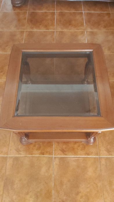 Mesas de apoio (vários modelos)