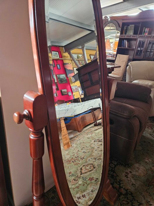 Espelho com estrutura em madeira maciça - óptim