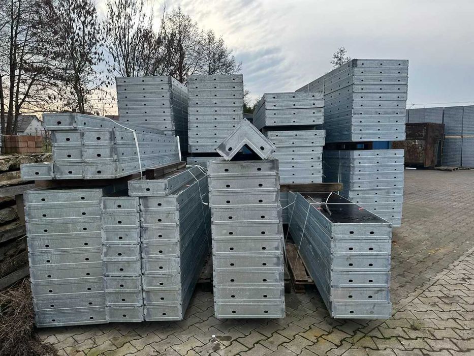 Szalunki ścienne Hunnebeck typ RASTO 100m2 Altrad Midi Box nie używane