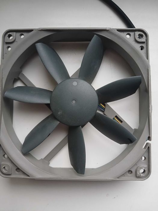 Корпусний кулер Noctua,120mm.