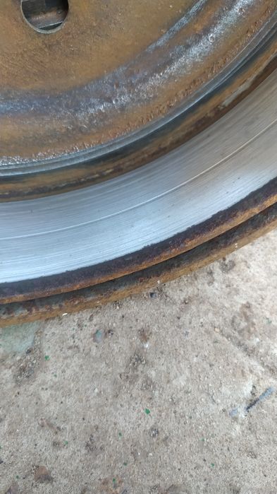 Продам тормозні барабани 350грн