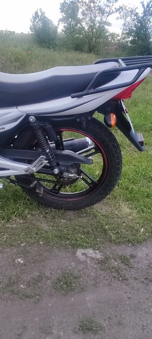 Мотоцикл SPARK 200