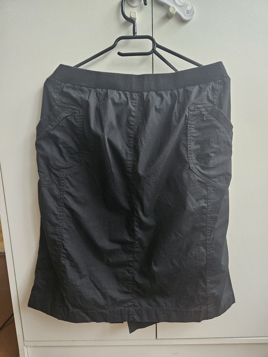 Czarna spódnica plus size r.46
