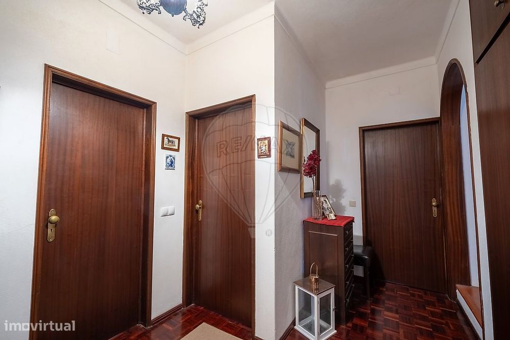 Moradia T4 para venda