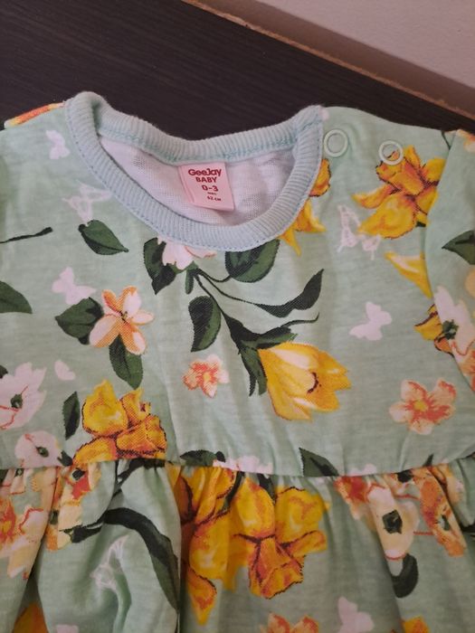 Продам сукенку для маленької красуньки