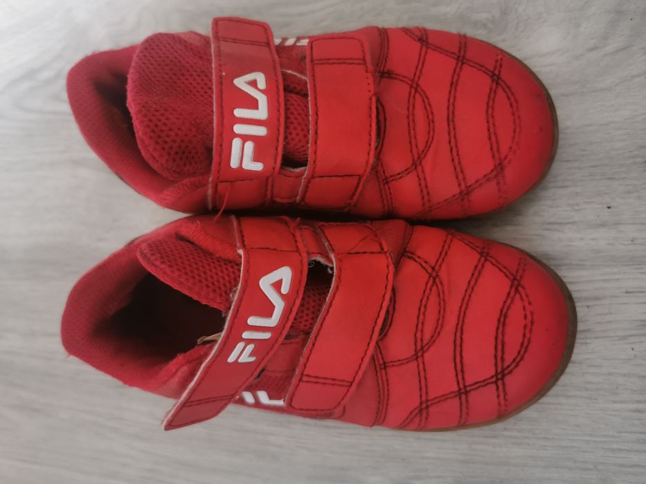 Czerwone buty Fila 28