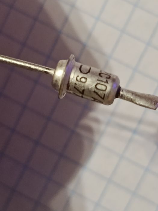 Стабілітрон 2С107А