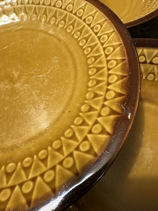 Chdziezż 4 głębokie talerze i 1 płaski obiadowe