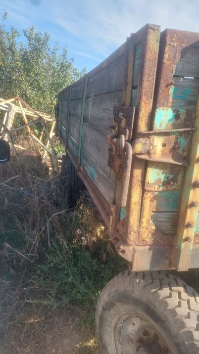 Продам прицеп до трактора 2ПТС4