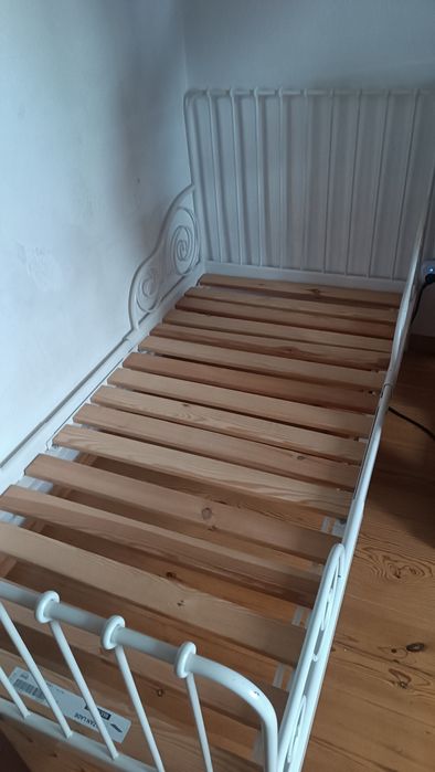 Metalowa rama do łóżka