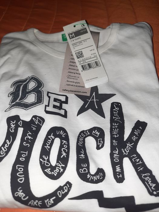 Camisola branca benneton 7-8 anos